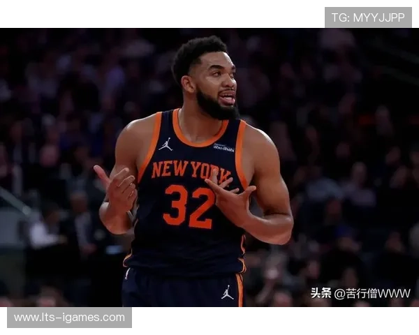 唐斯半场24分8板，尼克斯内线优势明显